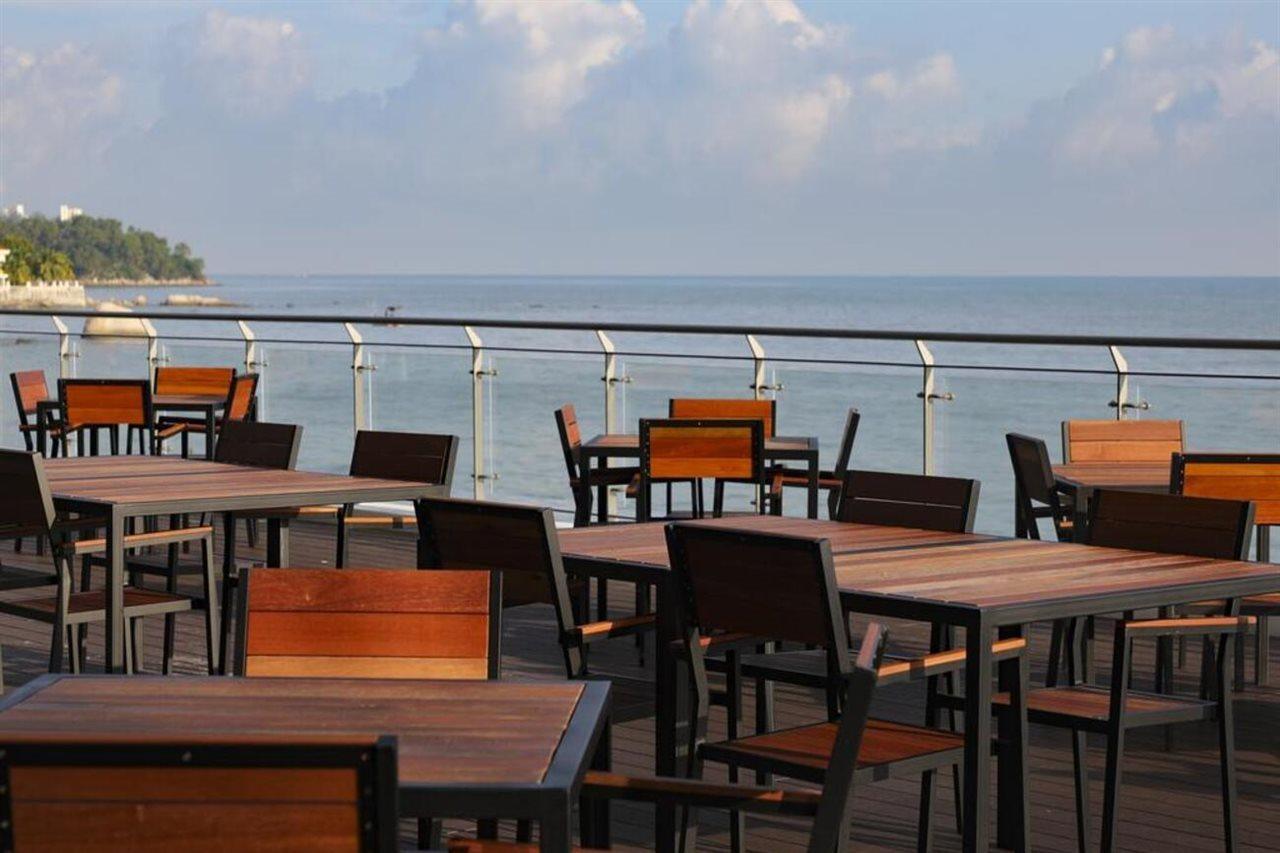 Hompton Hotel By The Beach George Town Exteriör bild
