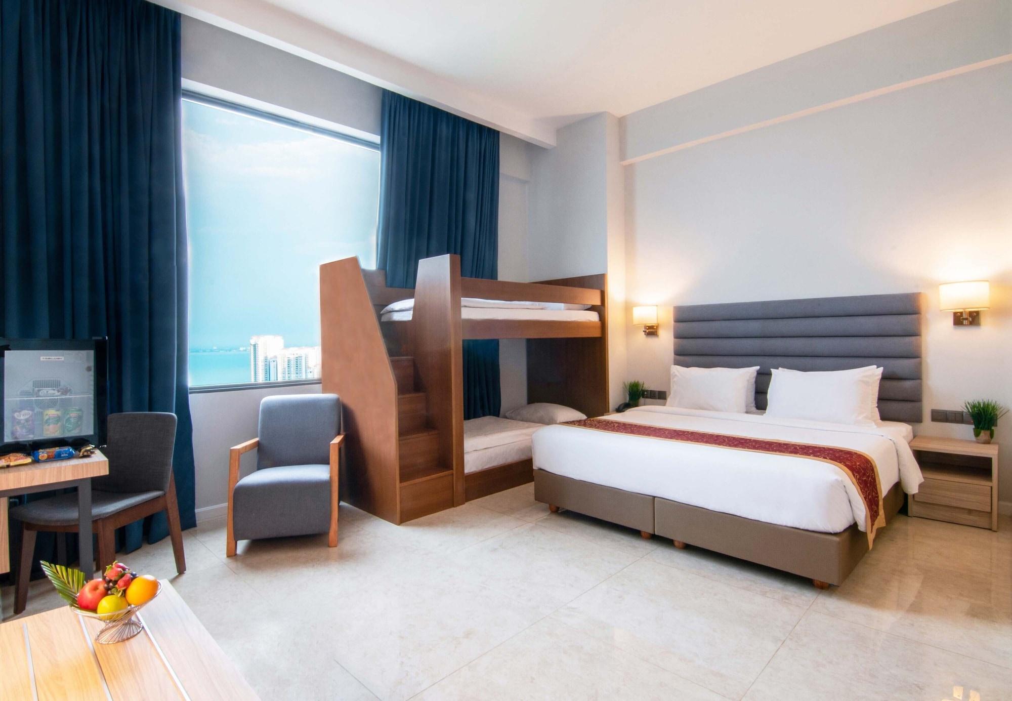 Hompton Hotel By The Beach George Town Exteriör bild