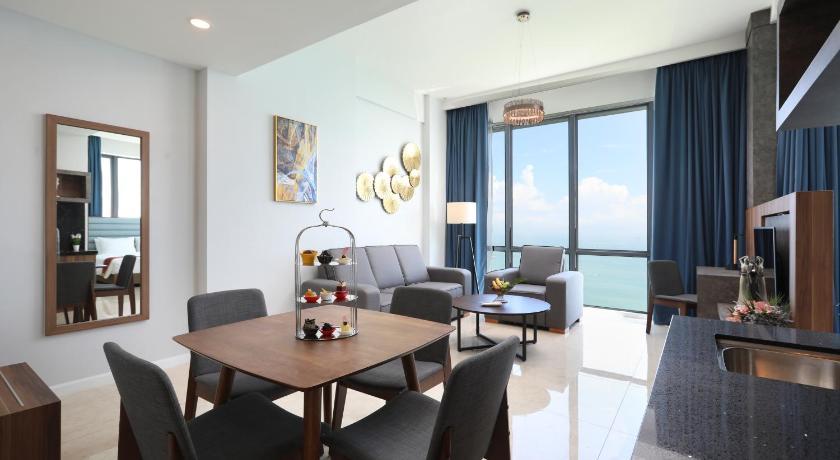 Hompton Hotel By The Beach George Town Exteriör bild