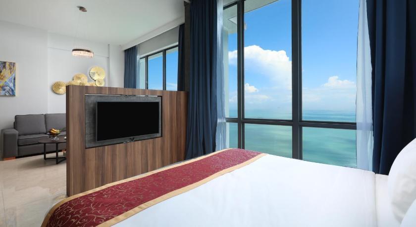 Hompton Hotel By The Beach George Town Exteriör bild
