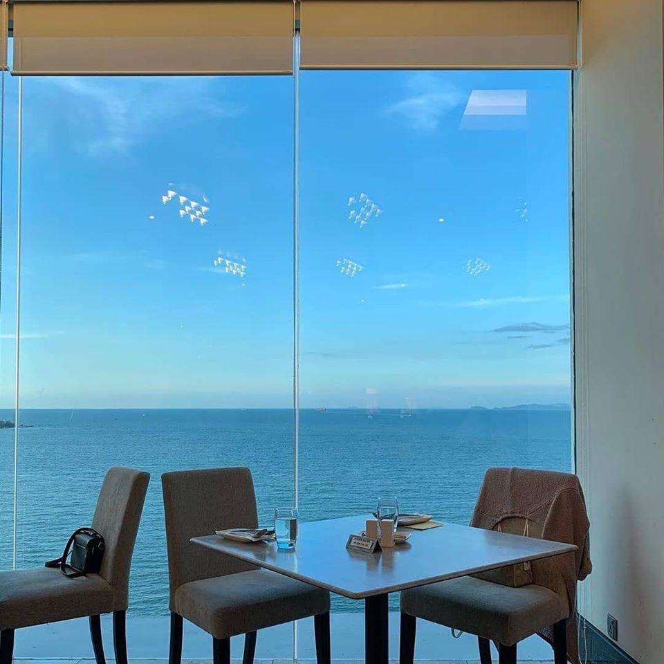Hompton Hotel By The Beach George Town Exteriör bild