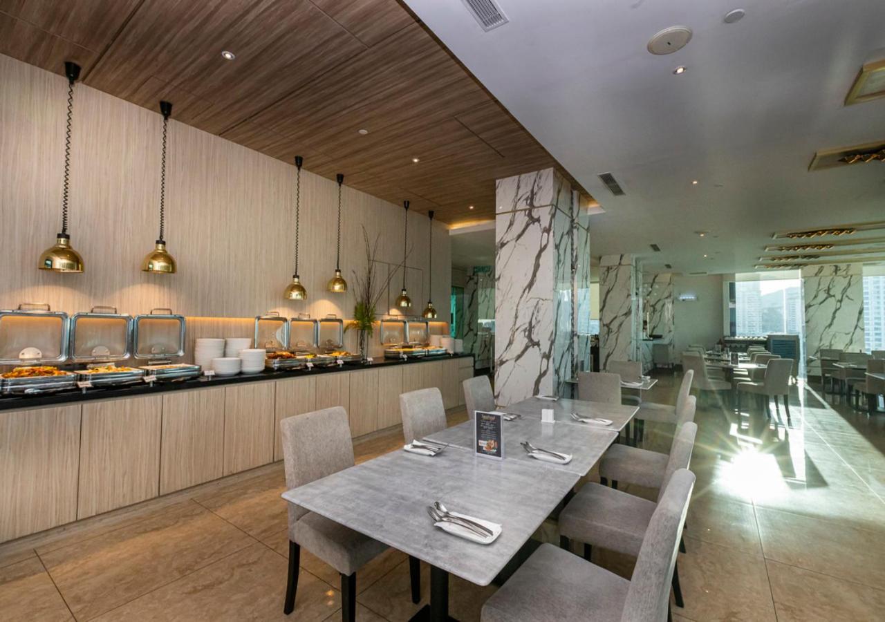 Hompton Hotel By The Beach George Town Exteriör bild