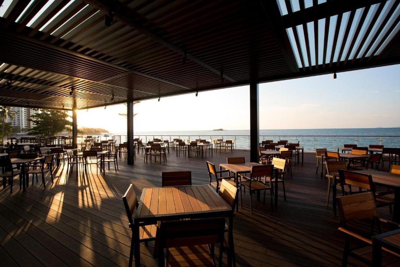 Hompton Hotel By The Beach George Town Exteriör bild