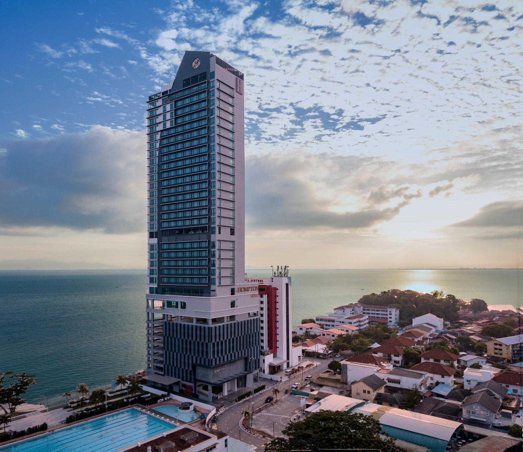 Hompton Hotel By The Beach George Town Exteriör bild